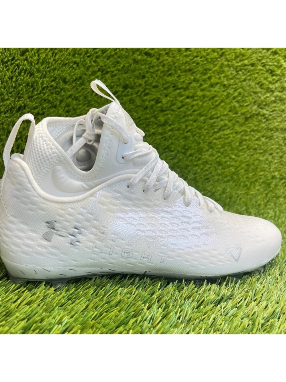 Under Armour Spotlight Lux MC 2.0 Mens Size 9.5 White Running Football Cleats
